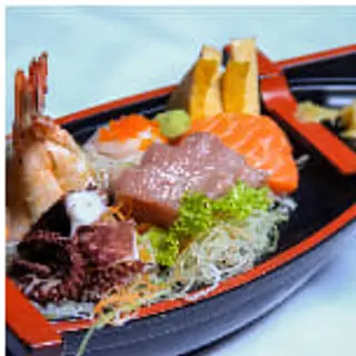 Confident Sashimi Platter 15 Pieces