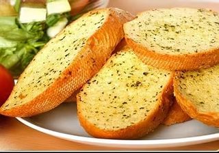 Pieczywo czosnkowe z serem 4szt