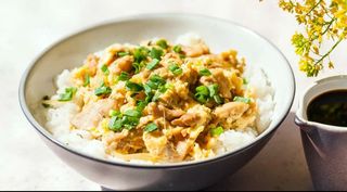 Рис омлет с курицей