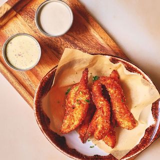 CRUJIENTES DE SOLOMILLO DE POLLO