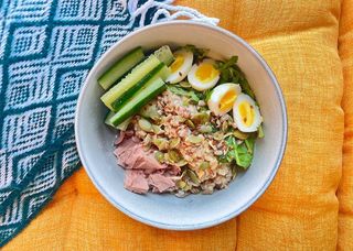 Сніданок з тунцем