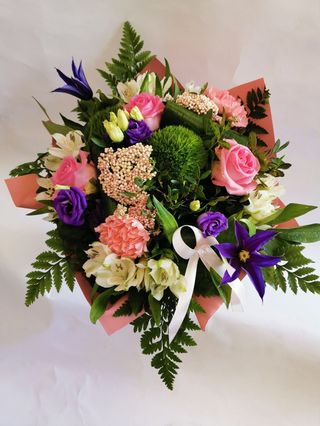 Bukiet kwiatowy "Dzwoneczek Deluxe"