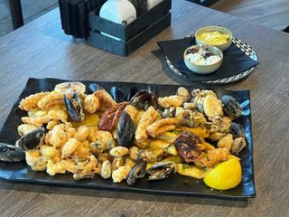 Platou Greek House (fritto misto) 