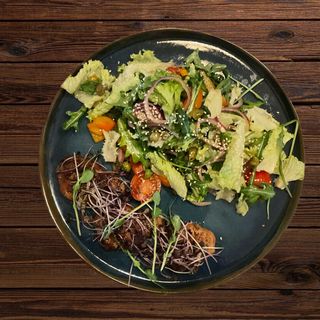 Салат з курячою печінкою 250г