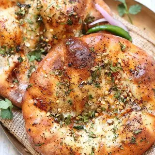 AMRITSARI KULCHA WITH PANEER (COTTAGE CHEESE)
