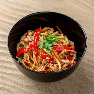 Udon with vegetables