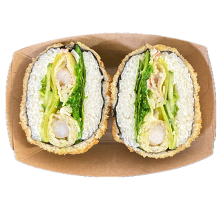 Sushi burger z krewetkami w tempurze