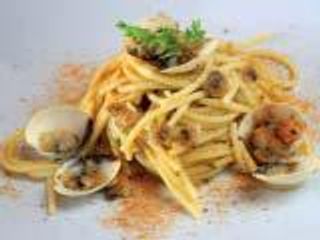 246. Spaghetti vongole e bottarga