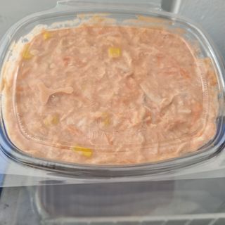 Ensalada de col con pollos. 