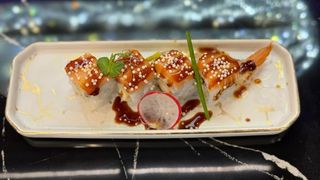 237. Uramaki tiger roll