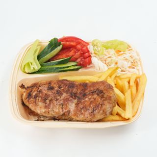 Obrok sa punjenim  pilećim  belim