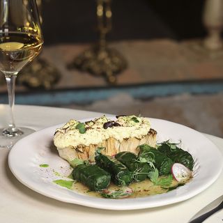 ბატკნის ტოლმა ჭარხლის ფოთოლში სინორით