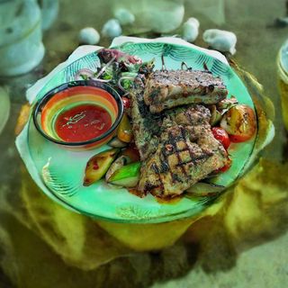 Корейка из свинины с овощами