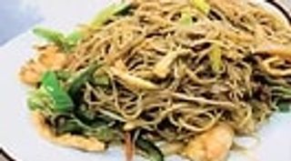 -94-Fideos De Arroz Con Tres Delicias