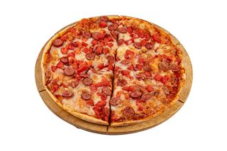 Пицца с охотничьими колбасками