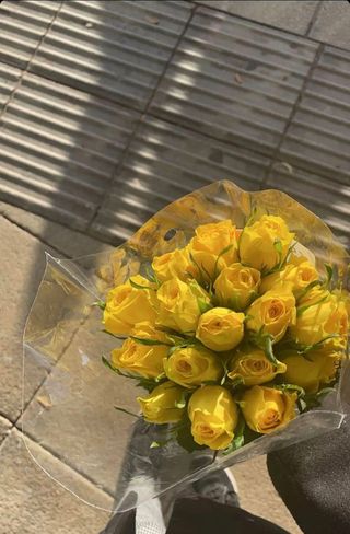 ყვითელი ვარდები