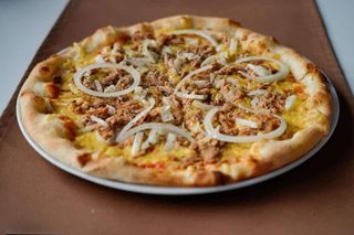 Pizza Al Tonno