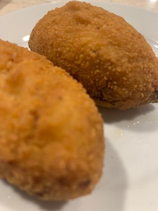 Ración De Croquetas Caseras De Cocido
