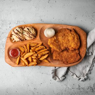 Bečka šnicla i pomfrit