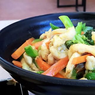 Pollo Al Curry Amarillo