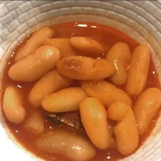 Judiones de la granja con almejas y gambas