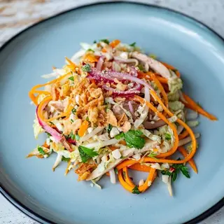 Salata cu pui