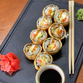 Темпура-роллы с лососем / Tempura rolls cu Somon