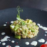 Тартар от скариди, авокадо и целина (160г)