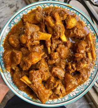 Beef (with Pillawo, White Rice, Chips, or Spaghetti)