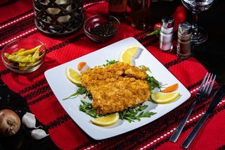 Salau surpriza pe pat de rucola