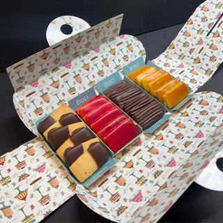 Pastas de té de frambuesa, limón y chocolate