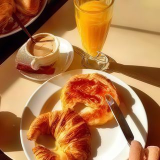 Croissant A La Plancha Con Nutella