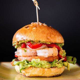 Fish Burger cu Creveti