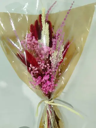 Ramo De Flores Secas y preservadas  Variadas 