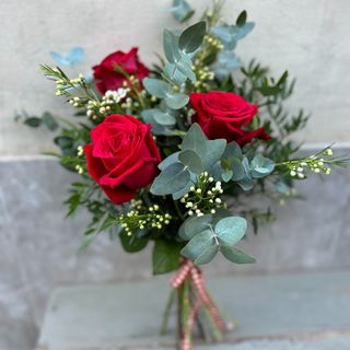 Ramo de 3 rosas rojas