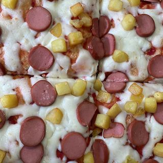 Trancio con würstel e patate