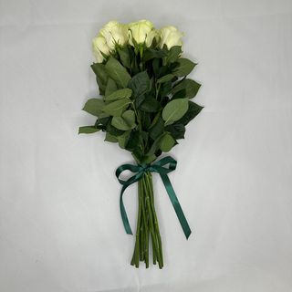 Buchet 11 trandafiri albi