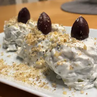 Млечна салата