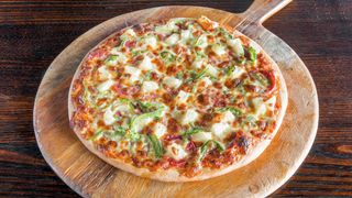 Pizza Solomia media