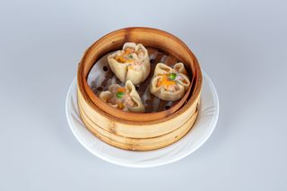 27. Shumai ravioli di carne, gamberi e verdure 