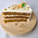 Porción De Tarta De Zanahoria