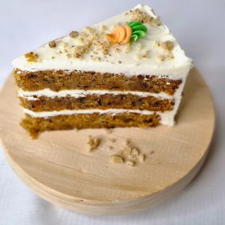 Porción De Tarta De Zanahoria