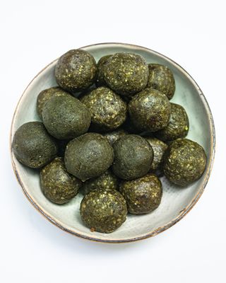Matcha protein ball