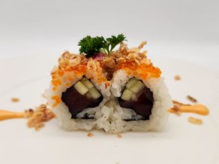 Uramaki spicy tuna