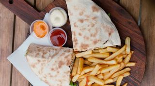 Makloub Kebab Poulet + Frite