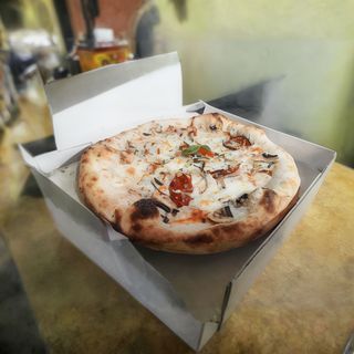Pizza rústica (33 cm.)