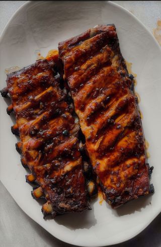 Costillas De Cerdo A La Barbacoa con patatas