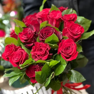 15 Trandafiri Rosii