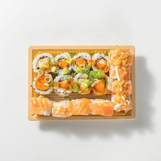 T29 - Sushi Misto com Camarão Panado