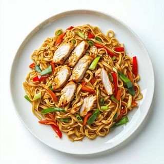 12. Noodles saltati con pollo
